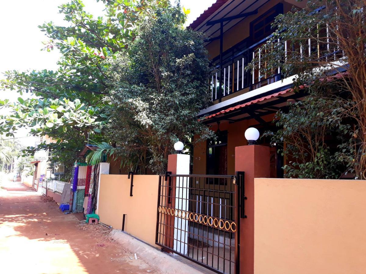 Shawn'S The Morjim Enclave Hotel Exterior photo